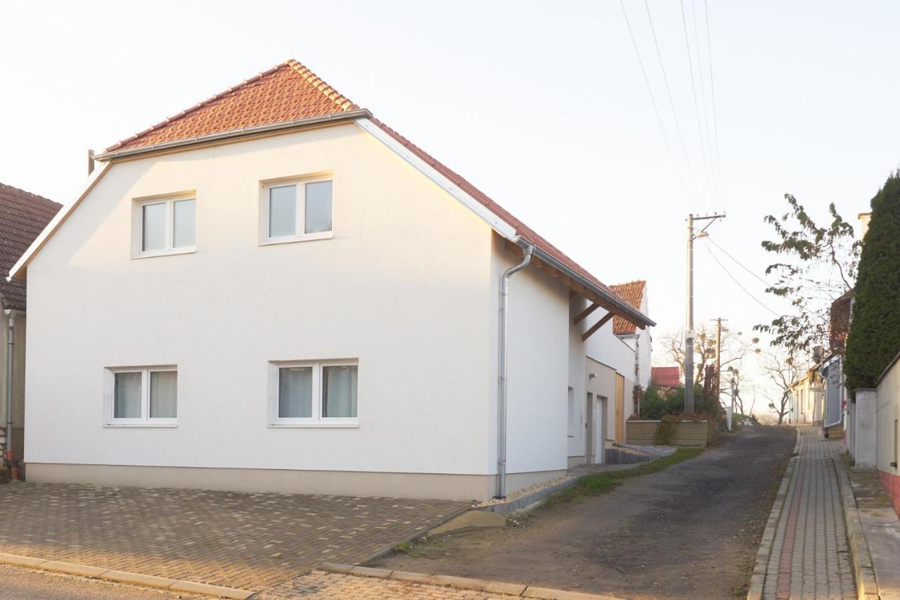 Apartmany Habanska, Cely Dum Pouzdrany Экстерьер фото