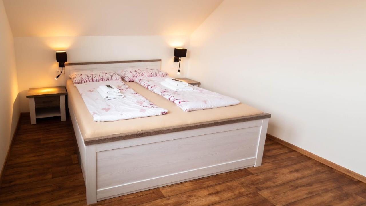 Apartmany Habanska, Cely Dum Pouzdrany Экстерьер фото